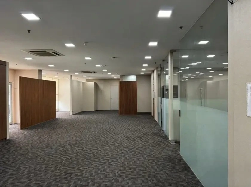 Before AI Image Resize - Unfiltered Singapore Property Photo